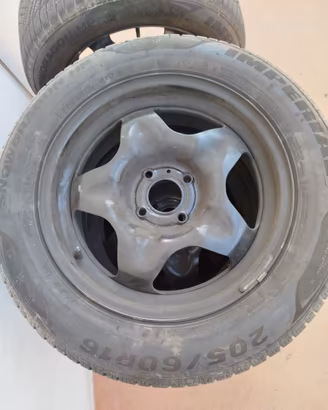 cerchi  più pneumatici invernali per C3 Aircross