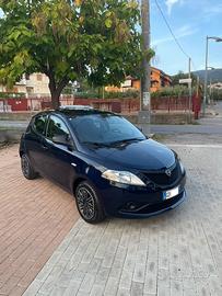 Lancia Ypsilon 1.0 Hybrid - 2021