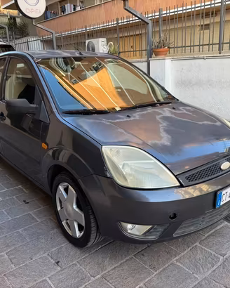 FORD Fiesta 1.4 TDCi 5 porte Ghia