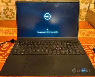 PC Portatile Dell 3520