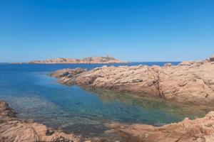 Isola Rossa quadrilocale a 90 mt dalle spiagge