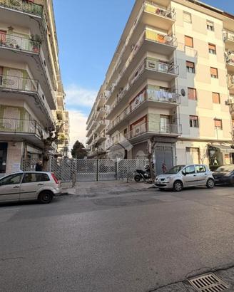 3 LOCALI A MUGNANO DI NAPOLI