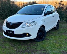 Lancia Ypsilon 1.2 69 CV UNIPRO/NEOPATENTATI