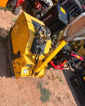 M180-PIASTRA VIBRANTE BOMAG