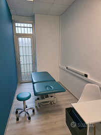 Stanza con lettino presso Studio fisioterapico