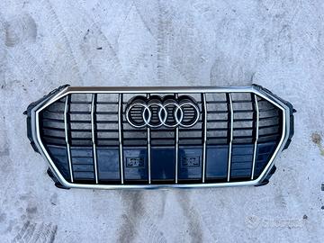 Audi Q3 Griglia paraurti 83A853651E