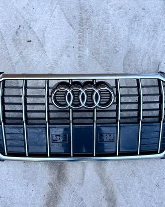 Audi Q3 Griglia paraurti 83A853651E