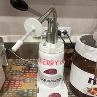 Dispenser Squeezita