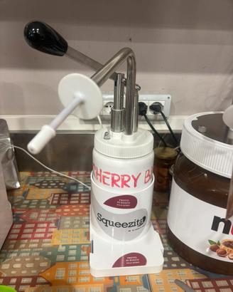 Dispenser Squeezita