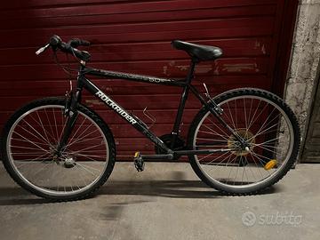 Bici Rockrider 5.0 nera 26”