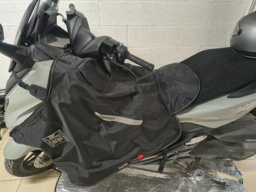 termoscudo tucano Honda forza 350