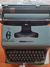 macchina da scrivere manuale  OLIVETTI 