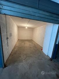 Box Via Giarre, zona Vermicino/Borghesiana