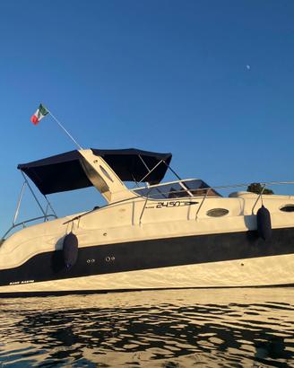 Mano Marine 24.50 del 2011.