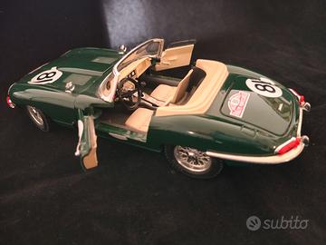 Modellino di auto da collezione JAGUAR