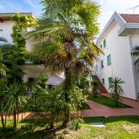 MANSARDINE A 20 M. DALLA SPIAGGIA STAGIONE ESTIVA