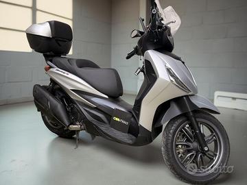 Piaggio Beverly 400 Hpe i.e. Sport