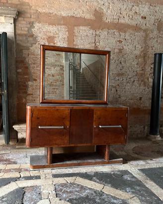 Credenza con specchiera