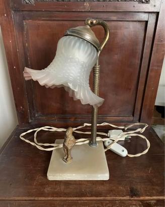 Lampada di antiquariato
