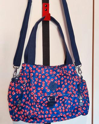 BORSA KIPLING coloratissima e con tante tasche
