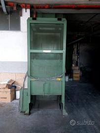 Ribaltatore idraulico