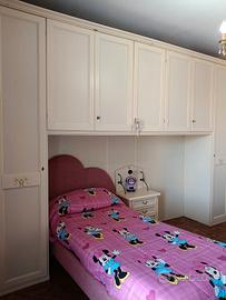 cameretta con letto a cuore