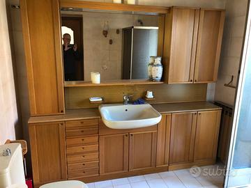 mobile bagno in legno