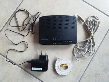 Modem Technicolor-TG582N v2 per ADSL e Wi-Fi