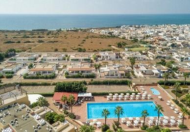 Vacanza in salento "villaggio arco del saracino"