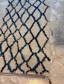 Maroccan berber rug carpet