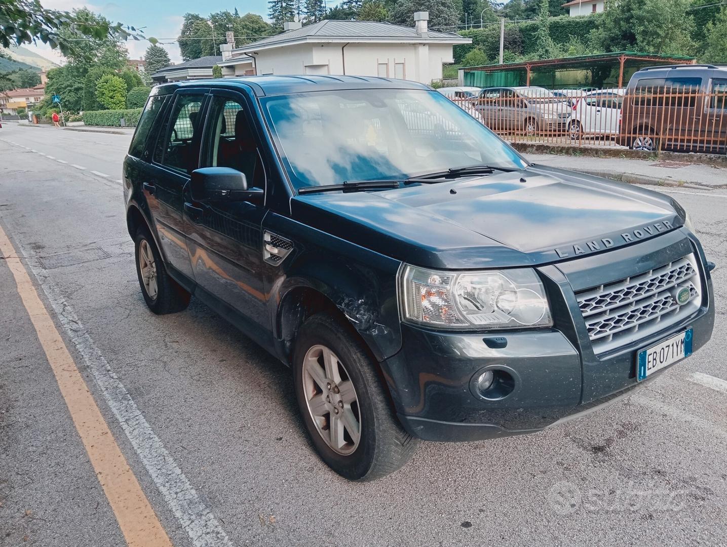 Land Rover Freelander 2010 photo 3