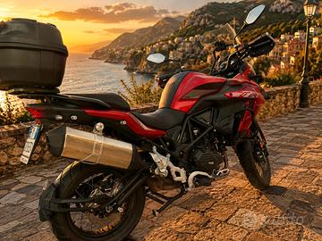 Benelli t r k 500 x2