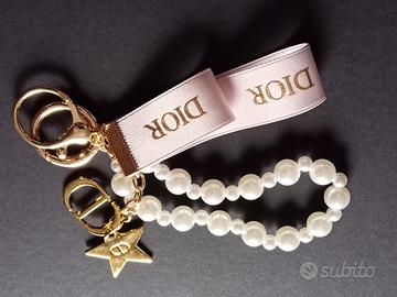 Portachiavi Dior perle e monogramma