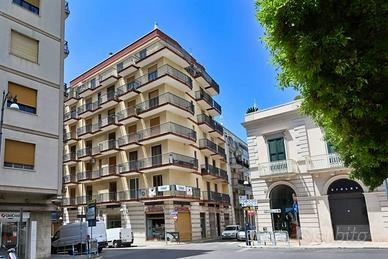 Appartamento a Putignano, via Cappuccini, 5 locali