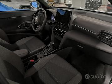 Toyota Yaris Cross 2025 – 10.857 km, come nuova 