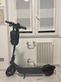 monopattino elettrico ninebot f2 usato