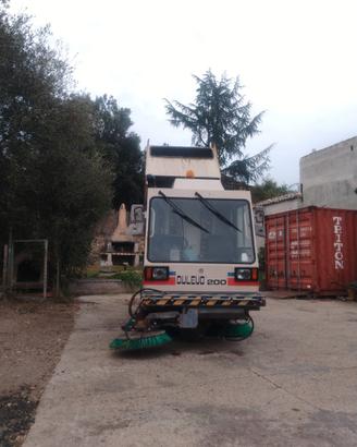 Spazzatrice dulevo 200