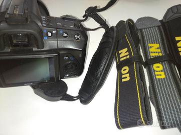 tracolle e impugnatura a mano