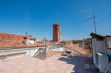 Attico / Mansarda di 210 m² con 5 locali e box aut