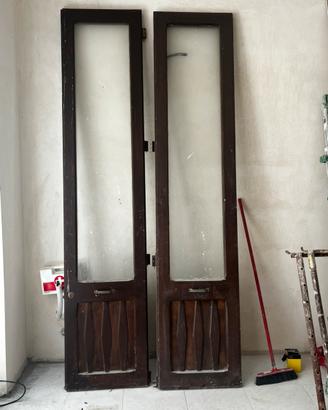 Porta in legno da restaurare