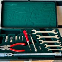 Kit cassetta degli attrezsi originale Jaguar