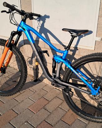 Mtb enduro Cube stereo 120 Rookie