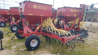 Seminatrice nuova SEM 4x29 6000€