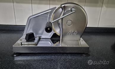 Affettatrice manuale vintage