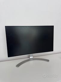 Monitor LG senza bordi FULL HD 24”