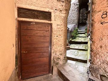Appartamento di 170 m² con 5 locali a Pigna