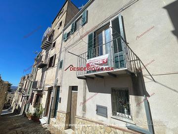 Casa, Polizzi Generosa.