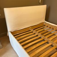 Letto da 140cm con testile imbottito