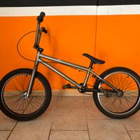 BMX marca Verde 20’