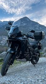 2023 Honda Africa Twin CRF 1100 L manuale